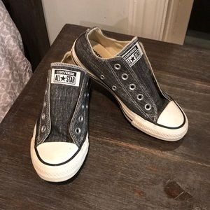 FINAL PRICE WORN ONCE GIRLS CONVERSE NEEDS LACES